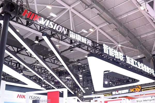 ?？低暣蛟旌喰幸惑w化閘機：智能通行，高效省心