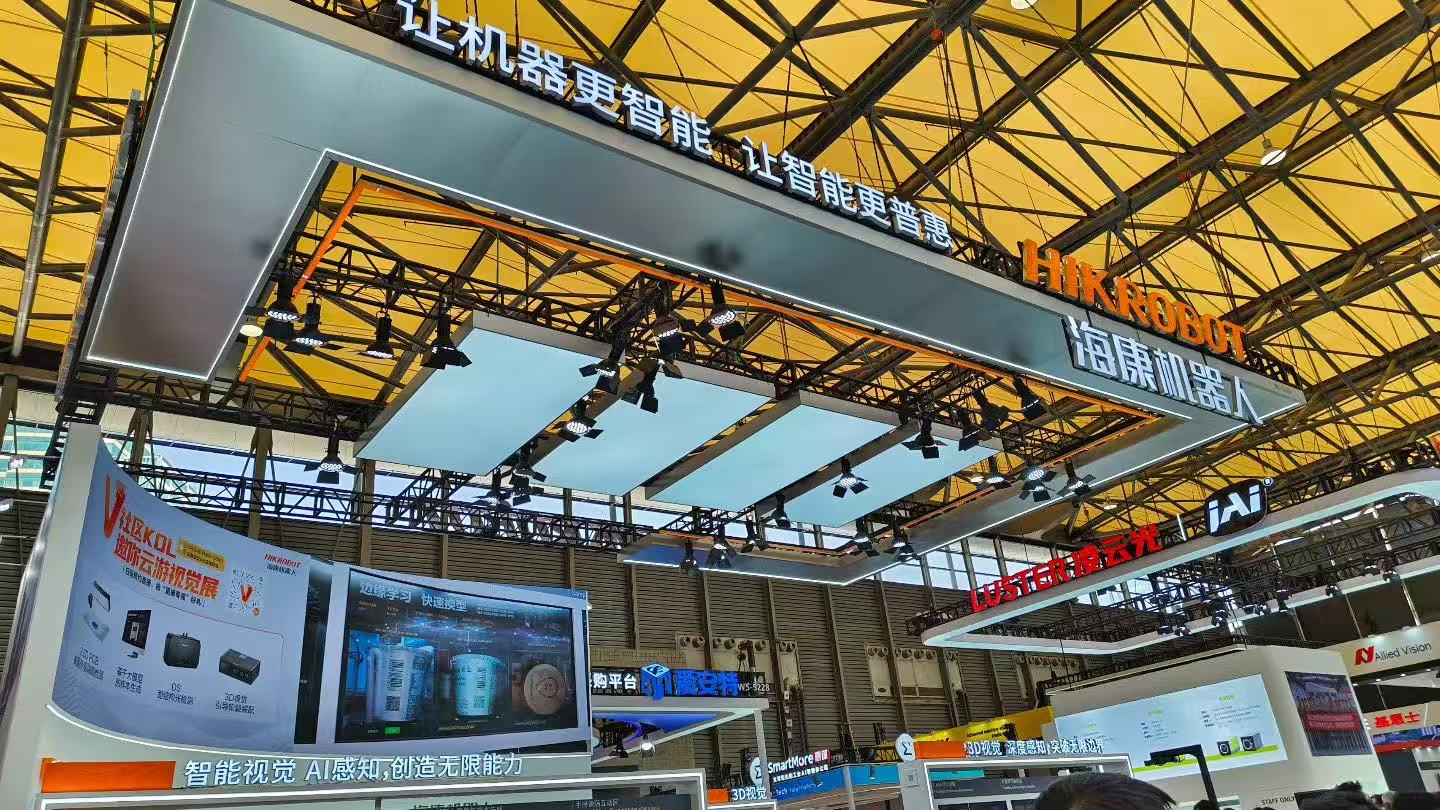 汽车工厂迎来“具身智造”,三座标杆工厂的实战样本